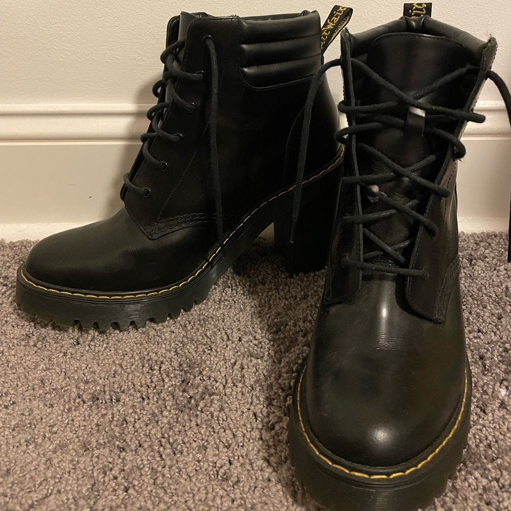 Dr marten Persephone boot